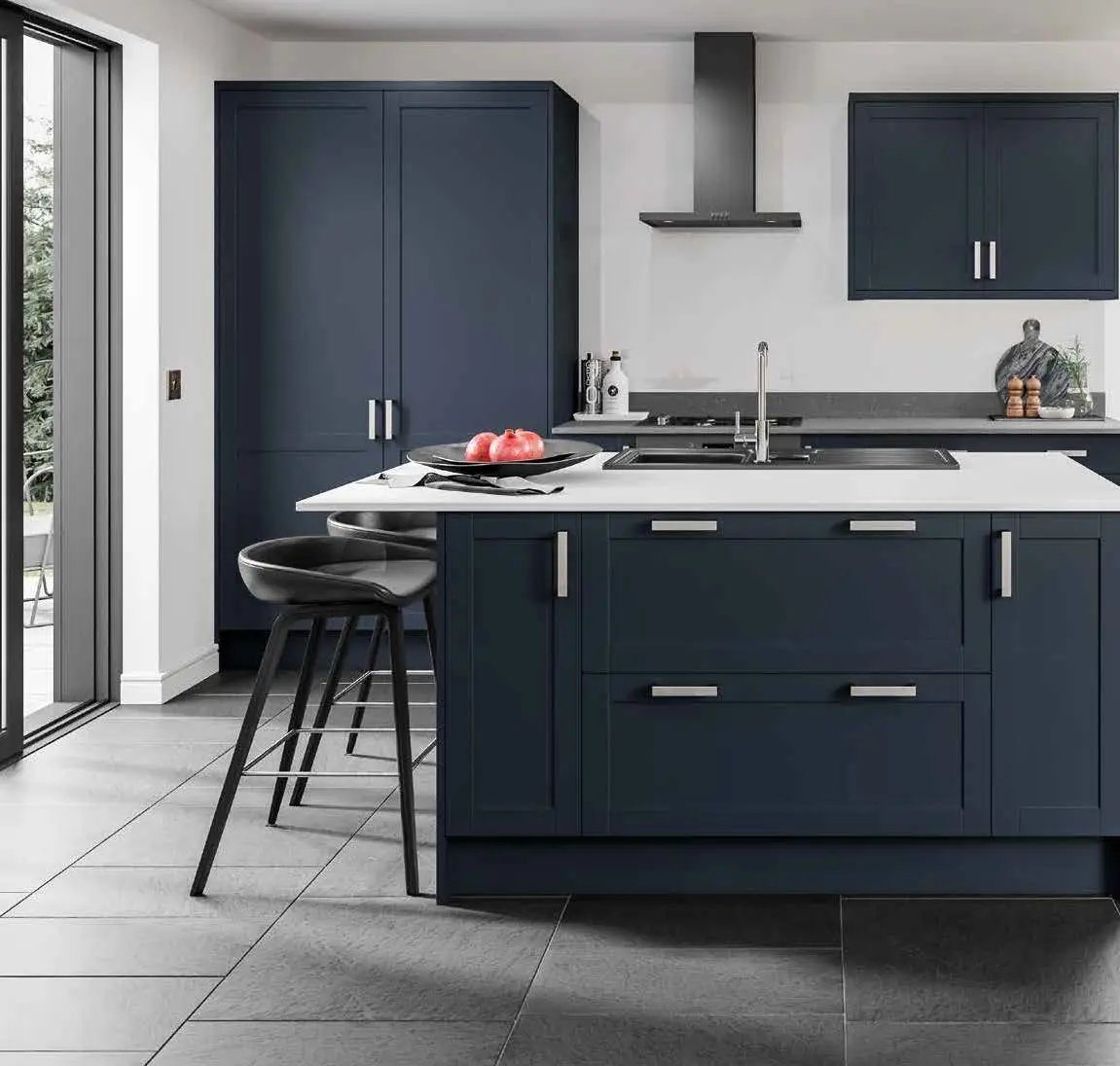 Stratto slim frame shaker kitchen